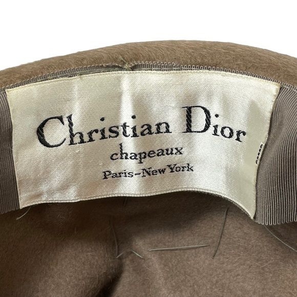 Vintage 1940s Christian Dior Chapeaux Feather Adorned Italian Fur Fedora Style - Picture 2 of 16